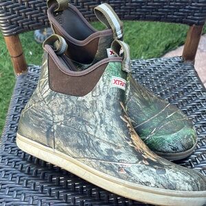 Xtratuf ankle deck boots